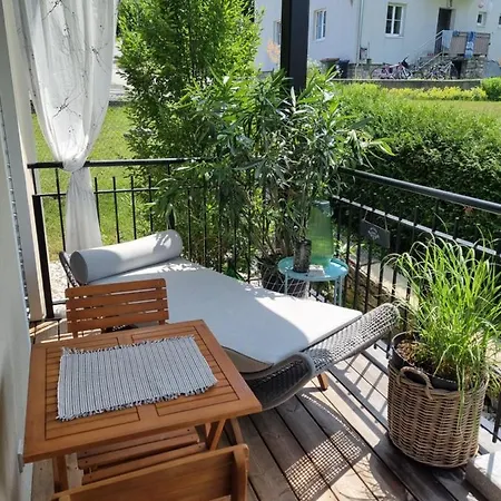 Binder Hubertusstrasse * Velden am Woerthersee