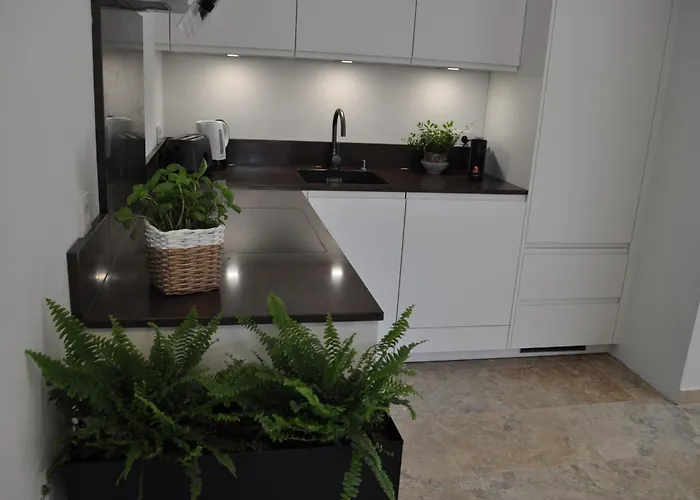 Binder Hubertusstrasse * Velden am Wörthersee